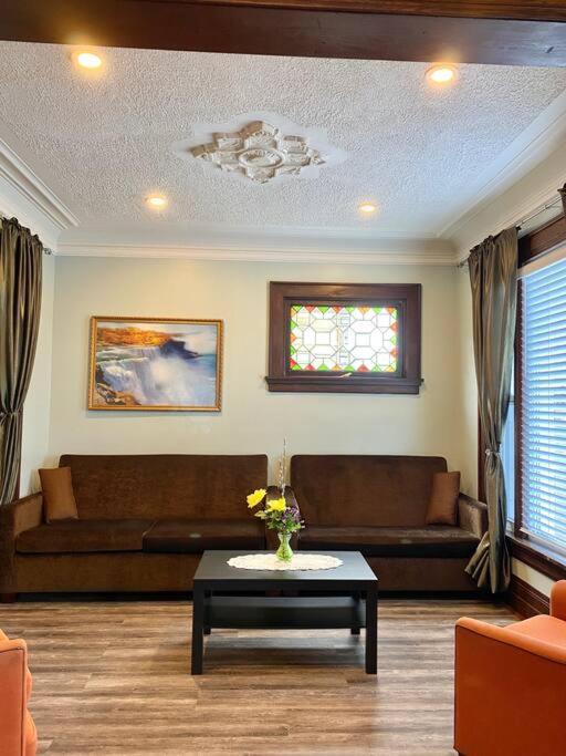 Cozy Suite-Walk To The Falls! Niagara Falls Exterior foto