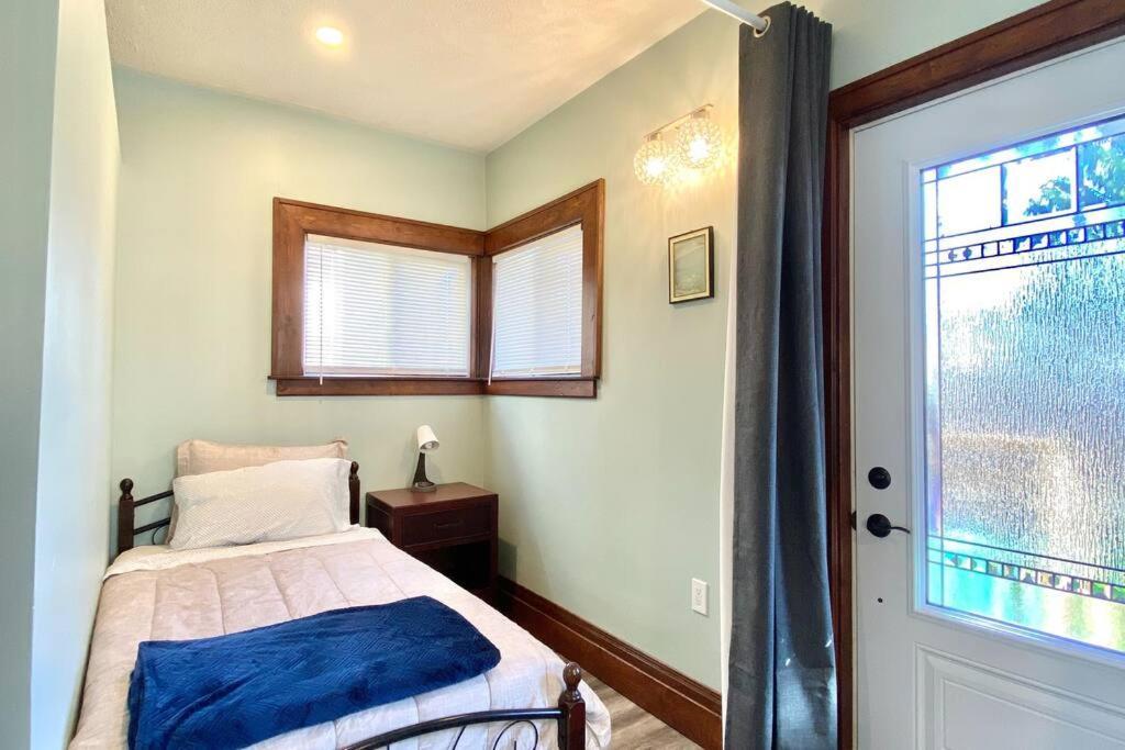 Cozy Suite-Walk To The Falls! Niagara Falls Exterior foto