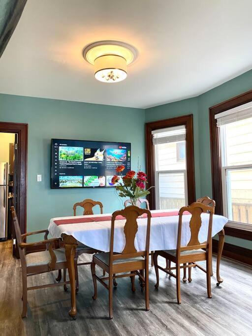 Cozy Suite-Walk To The Falls! Niagara Falls Exterior foto